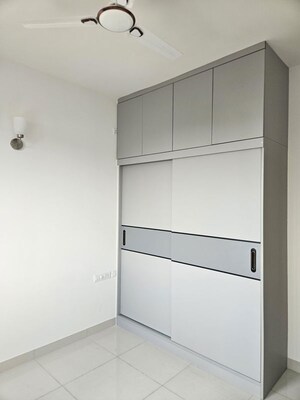 Room in 2 BHK Apartment at Puravankara Purva Zenium, Hosahalli – for Rent