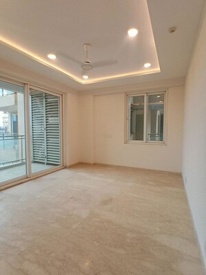 Room in 2 BHK Builder Floor at Sector 21 – for Rent
