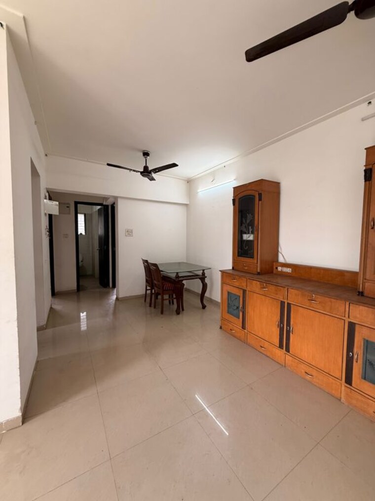 Room, ghodbunder road 2 Bedroom 700 Sq.Ft. Apartment In Ghodbunder Road Thane 10519893