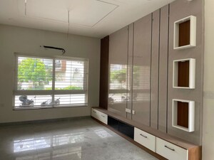 Room in 4 BHK Villa at Muppas Indraprastha, Tellapur – for Rent