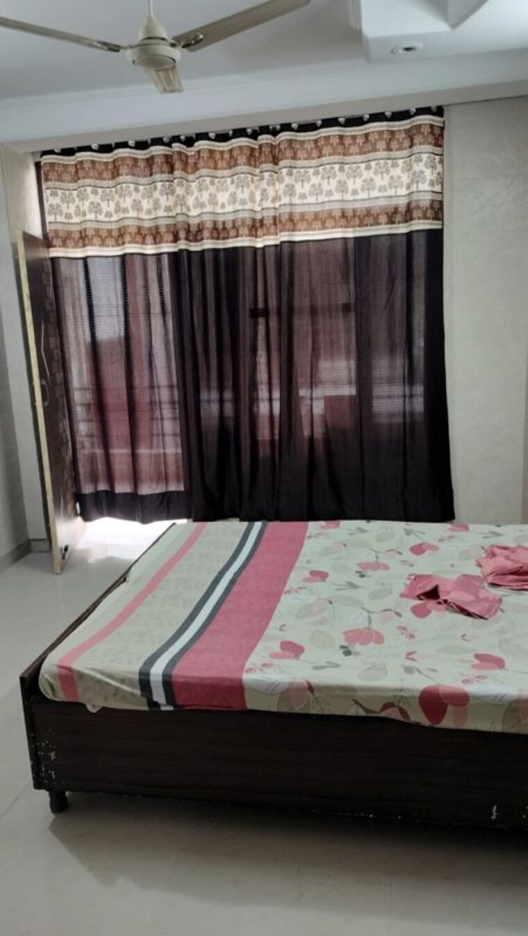 Bedroom, surya-towers-zirakpur 2 Bedroom 900 Sq.Ft. Apartment In Lohgarh Zirakpur 10519910