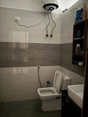 Bathroom in 2 BHK Builder Floor at Sector 22 – for Rent