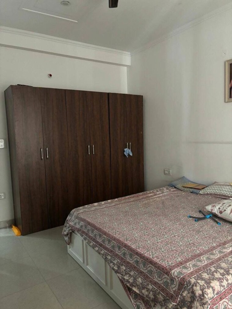 Bedroom, sector 22 2 Bedroom 1250 Sq.Ft. Builder Floor In Sector 22 Gurgaon 10519915