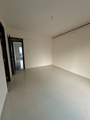 Room in 3 BHK Apartment at Lodha High End, Kapur Bawdi – for Rent