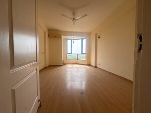 Room in 2 BHK Builder Floor at Sector 23 – for Rent