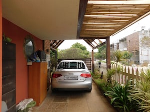 Parking in 4 BHK Villa at Vakil Club Class, Sarjapur Road – for Sale