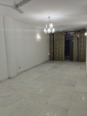 Room in 3 BHK Builder Floor at Kalkaji – for Rent