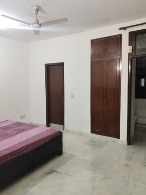 Room in 3 BHK Builder Floor at Kalkaji – for Rent