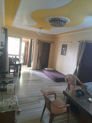 Team Area in 2 BHK Builder Floor at Palam Vihar Residents Association, Palam Vihar – for Rent