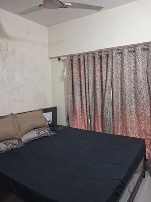 Bedroom in 2 BHK Apartment at Dosti Blossom, Wadala East – for Sale