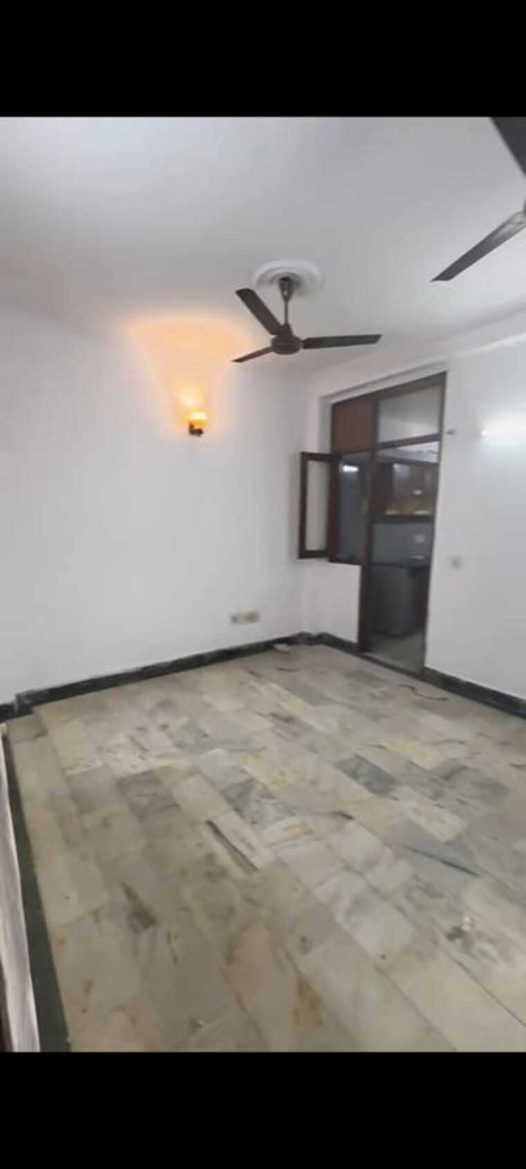 Room, kalkaji 2 Bedroom 900 Sq.Ft. Builder Floor In Kalkaji Delhi 10519974
