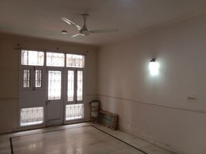 Room in 4 BHK Builder Floor at Kailash Colony – for Rent