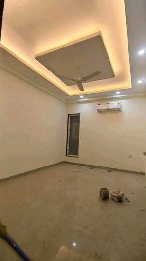 Room in 2 BHK Builder Floor at Chattarpur – for Rent