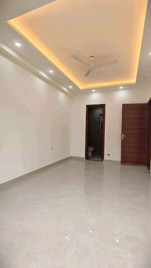 Room in 2 BHK Builder Floor at Chattarpur – for Rent