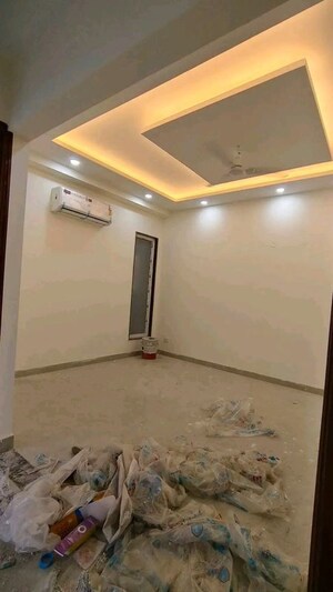 Room in 2 BHK Builder Floor at Chattarpur – for Rent