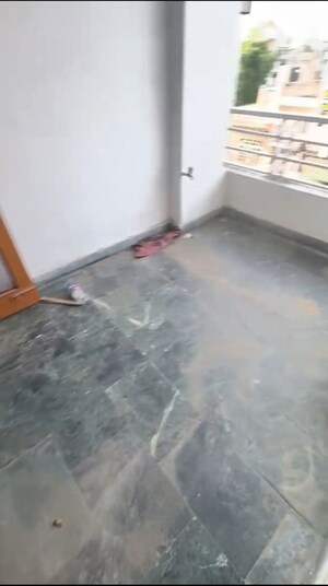 Room in 2 BHK Builder Floor at Kalkaji – for Rent