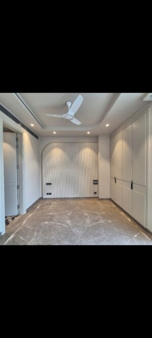 Building Lobby in 4 BHK Builder Floor at Greater Kailash – for Rent