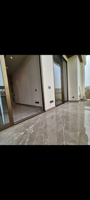 Building Lobby in 4 BHK Builder Floor at Greater Kailash – for Rent