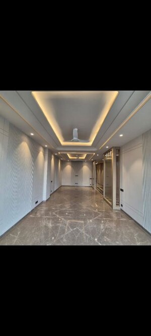Building Lobby in 4 BHK Builder Floor at Greater Kailash – for Rent
