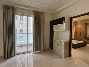 Room in 3 BHK Apartment at Aurobindo Kohinoor, Serilingampally – for Rent
