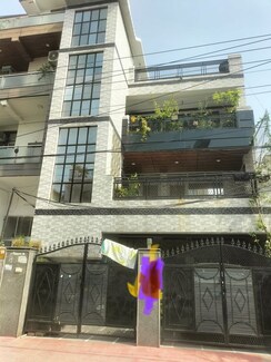 6+ BHK + Prayer Room,Servant Room,Study Room,Extra Room,Basement,Store Room Independent House For Sale in Vaishali Sector 3A