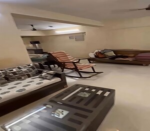 Gym in 2 BHK Apartment at Matunga East – for Rent