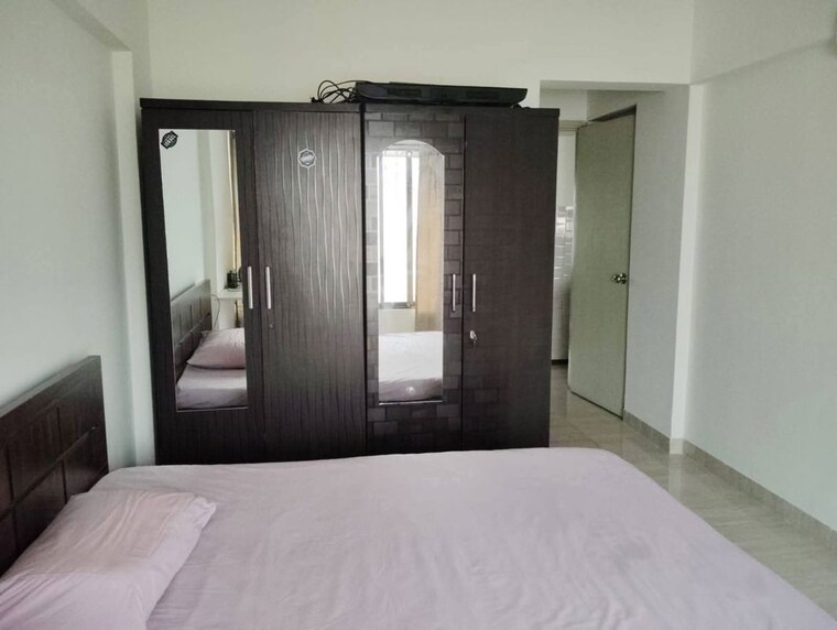 Bedroom, sai-siddhant-d-n-nagar-krishna-chs-ltd 2 Bedroom 800 Sq.Ft. Apartment In Andheri West Mumbai 10520031
