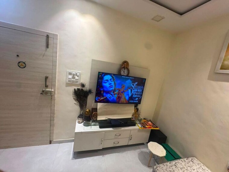Living Room, radheya-apartment 2 Bedroom 800 Sq.Ft. Apartment In Khar West Mumbai 10520046