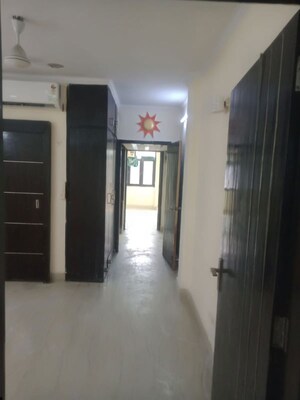 Room in 2 BHK Builder Floor at Lajpat Nagar ii – for Rent