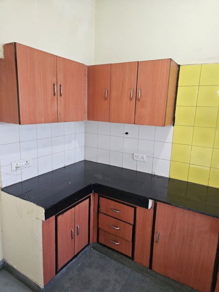 Kitchen, jammu-and-kashmir-bank-employees-cgh 3 Bedroom 1800 Sq.Ft. Apartment In Sector 9a Gurgaon 10519982