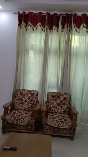 Living Room in 2 BHK Independent House at Chinhat – for Rent