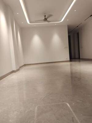 Room in 3 BHK Builder Floor at East Of Kailash – for Sale