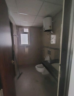Bathroom in 3 BHK Apartment at Hazratganj – for Rent