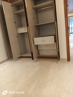 Room in 3 BHK Builder Floor at Greater Kailash I – for Rent