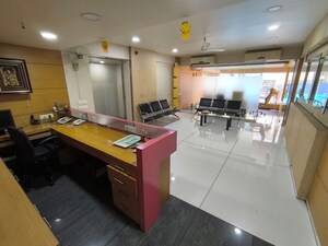  Office Space – Entrance View at Bhandarkar Road - for Rent
