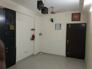 Room in 2 BHK Apartment at Gulshan Bellina, Sector 16 Greater Noida – for Rent