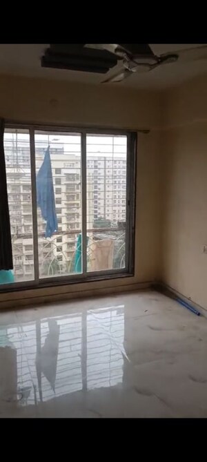 Room in 1 BHK Apartment at Sayba Royal, Kurla East – for Rent
