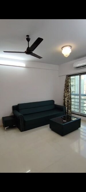 Living Room in 2 BHK Apartment at Nehru Nagar – for Rent