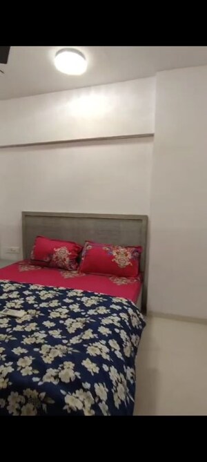 Bedroom in 2 BHK Apartment at Nehru Nagar – for Rent