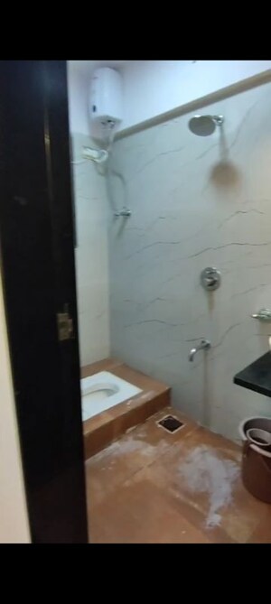 Bathroom in 2 BHK Apartment at Nehru Nagar – for Rent