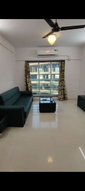 Living Room in 2 BHK Apartment at Nehru Nagar – for Rent
