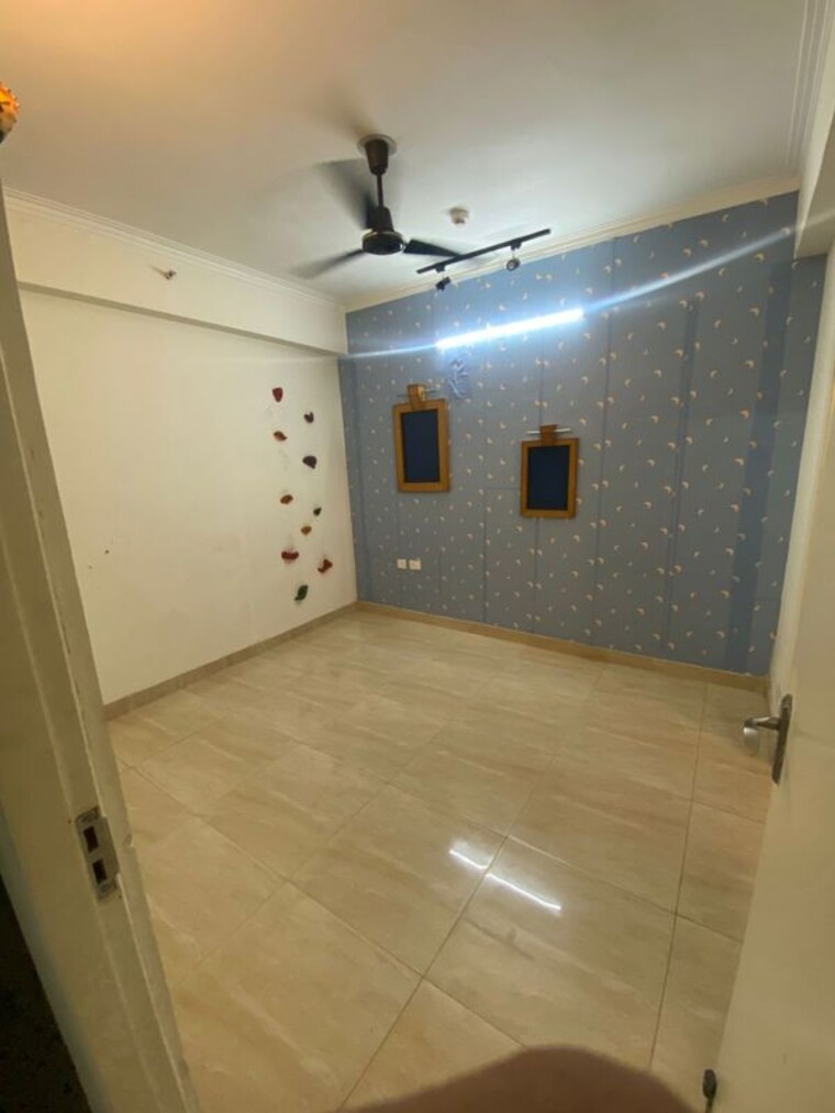 Room, gaur-city-2-14th-avenue 2 Bedroom 955 Sq.Ft. Apartment In Sector 16c Greater Noida Greater Noida 10520350