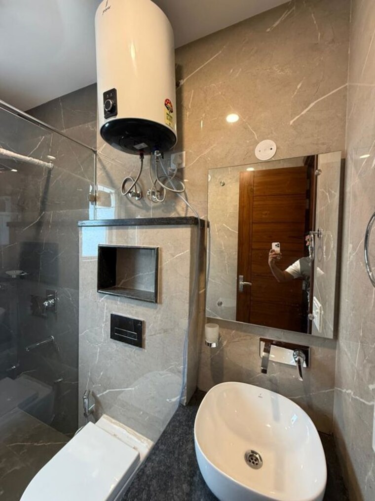 Bathroom, sector 57 1 Bedroom 780 Sq.Ft. Builder Floor In Sector 57 Gurgaon 10520352