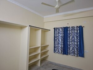 Bedroom in 2 BHK Apartment at Madhapur – for Rent
