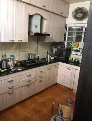 Kitchen in 3 BHK Apartment at Experion Capital, Gomti Nagar – for Rent