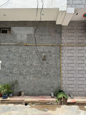 Bathroom in 1.5 BHK Independent House at Om Sai Garden, Chipiyana Buzurg – for Rent
