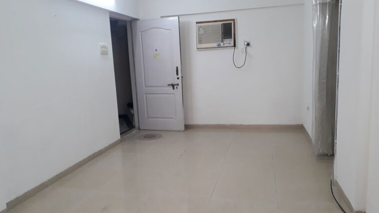 Room, santacruz east 1 Bedroom 480 Sq.Ft. Apartment In Santacruz East Mumbai 10520410