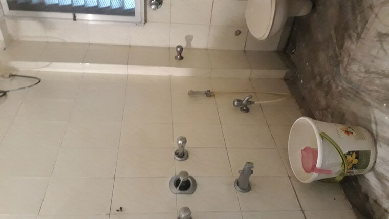 Bathroom, santacruz east 1 Bedroom 480 Sq.Ft. Apartment In Santacruz East Mumbai 10520410