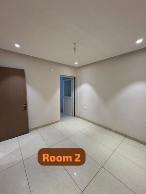 Room in 3 BHK Apartment at Awadhpuri – for Rent