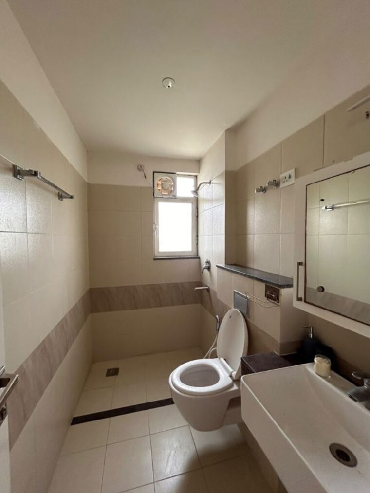 Bathroom, m3m-marina 2 Bedroom 1250 Sq.Ft. Apartment In Sector 68 Gurgaon 10520427